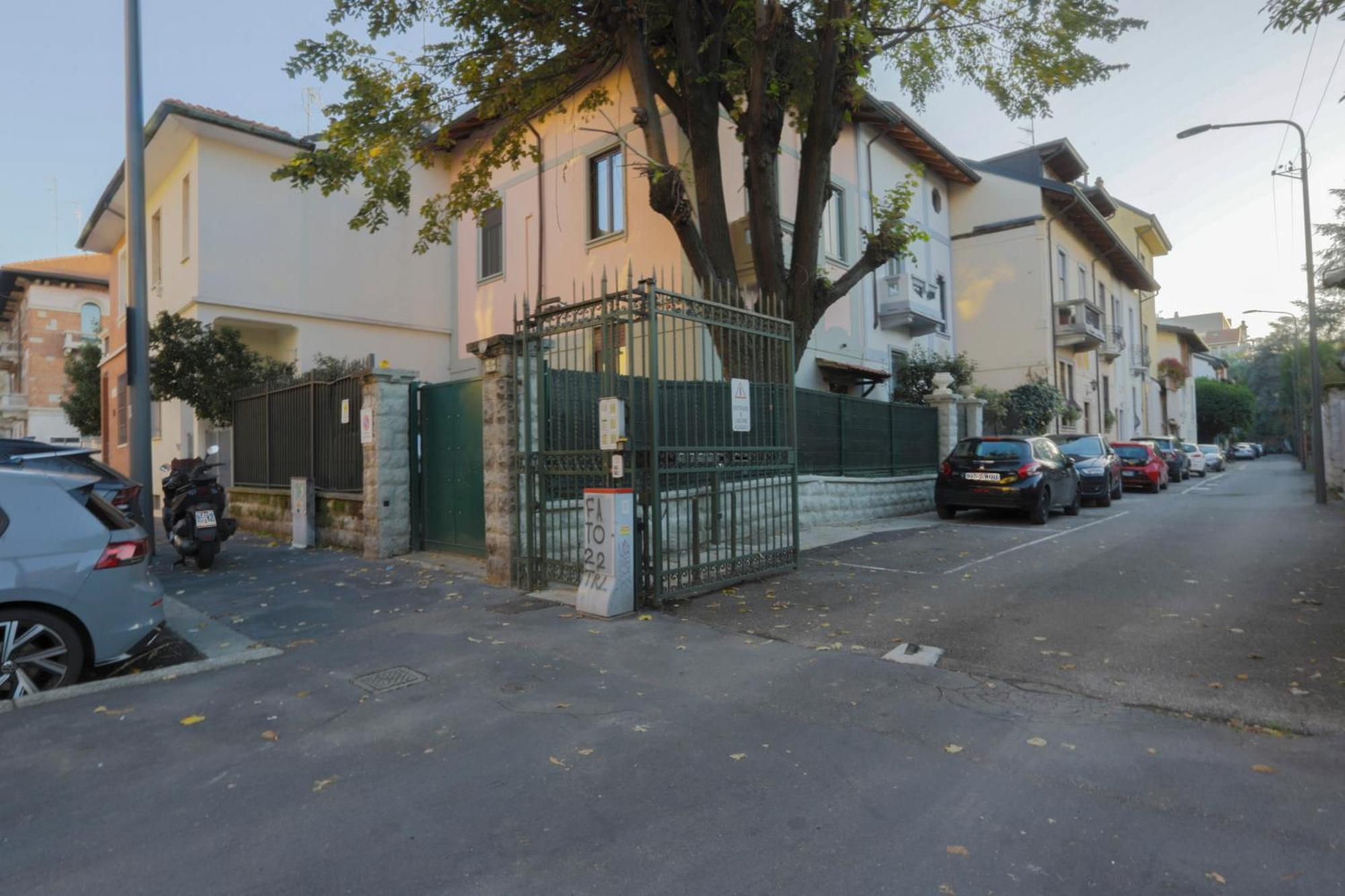 Fiera Milano-City Life Free Parking Villa Anglia' S Bridge 外观 照片