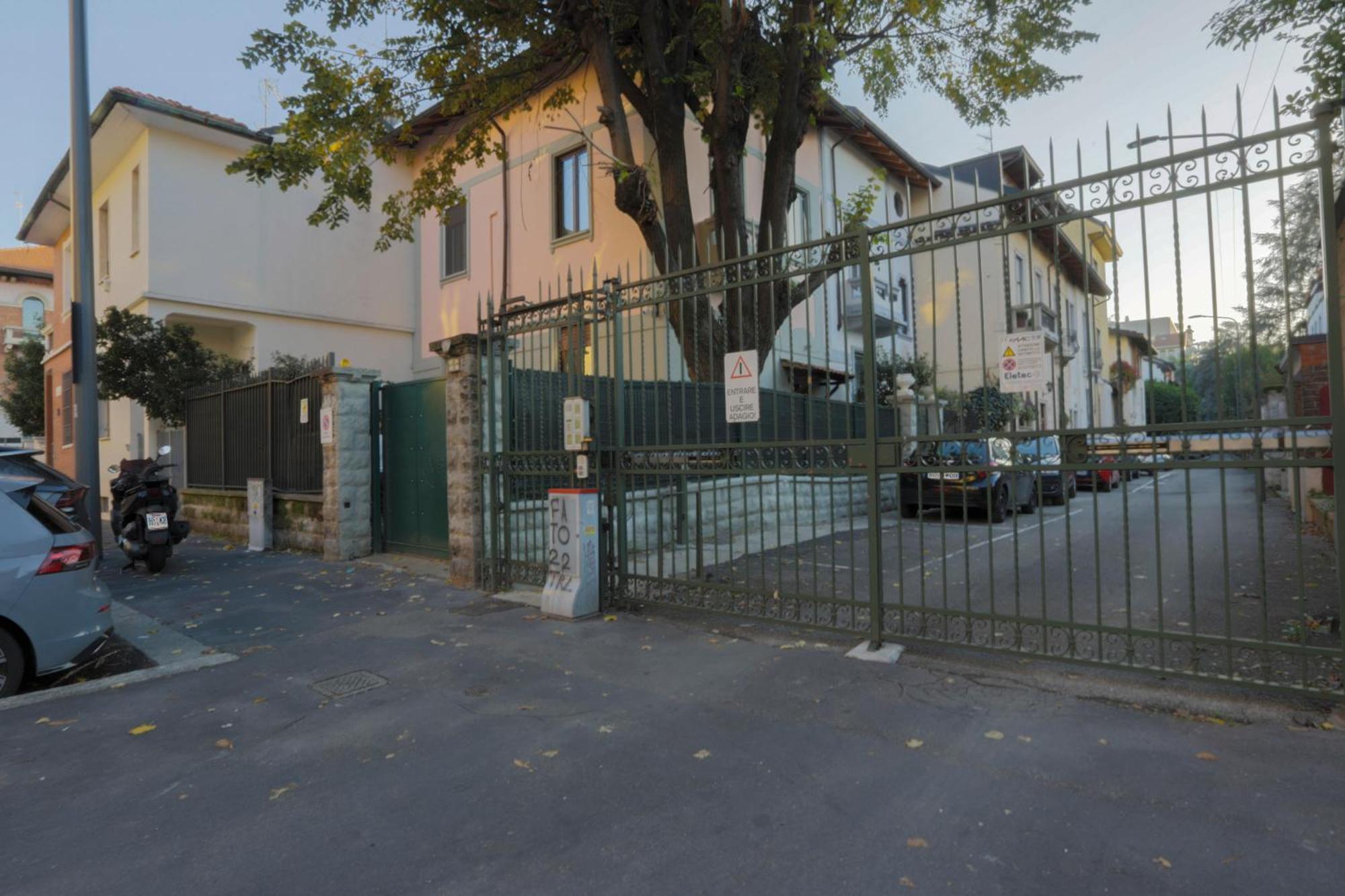 Fiera Milano-City Life Free Parking Villa Anglia' S Bridge 外观 照片
